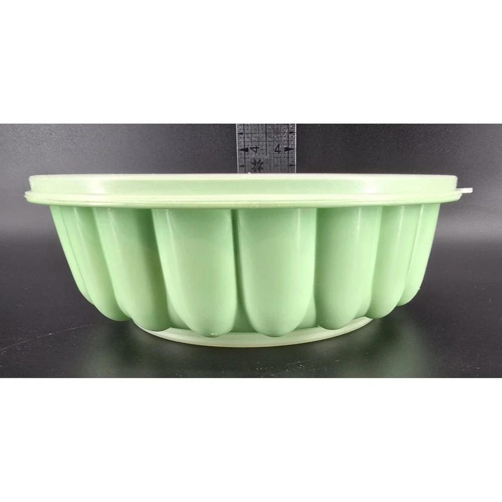 Vtg Tupperware Jel-N-Serve Jello Mold Ice Ring 3 Pc 1202-4‎ Jadeite Mint Green